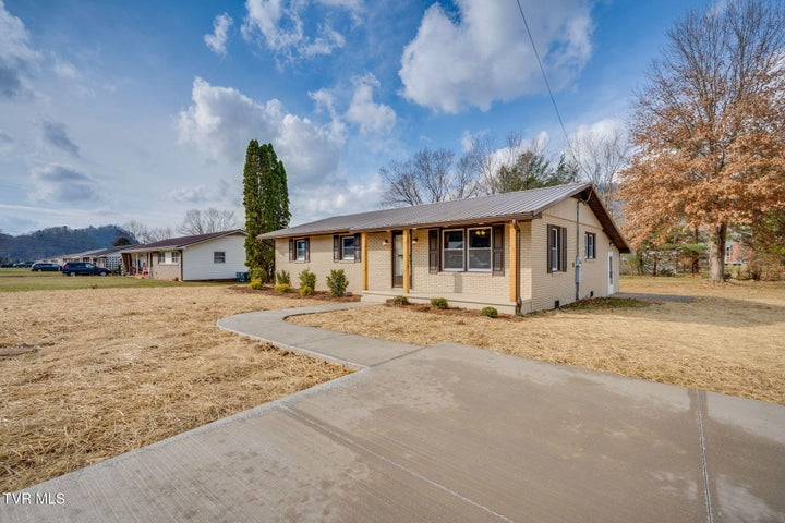 1st photo of 265 Price Road