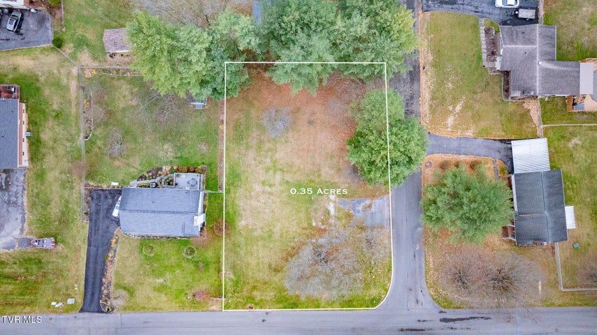 1st photo of 403 Lynnwood Drive