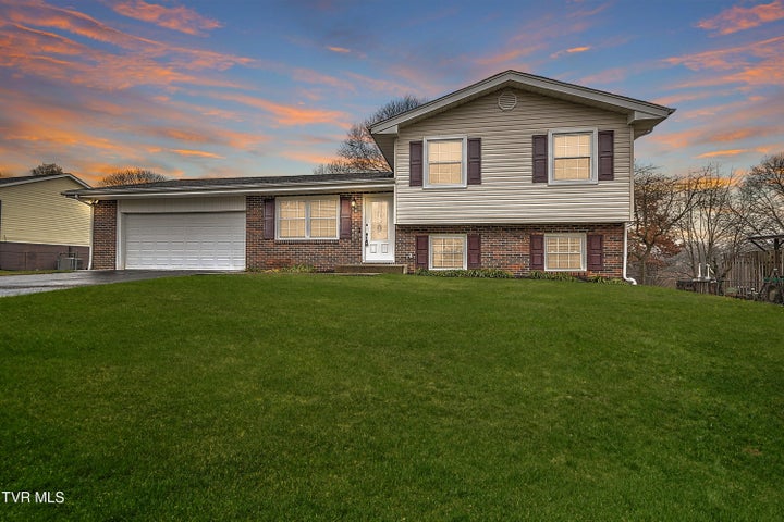 1st photo of 220 Eastwood Drive