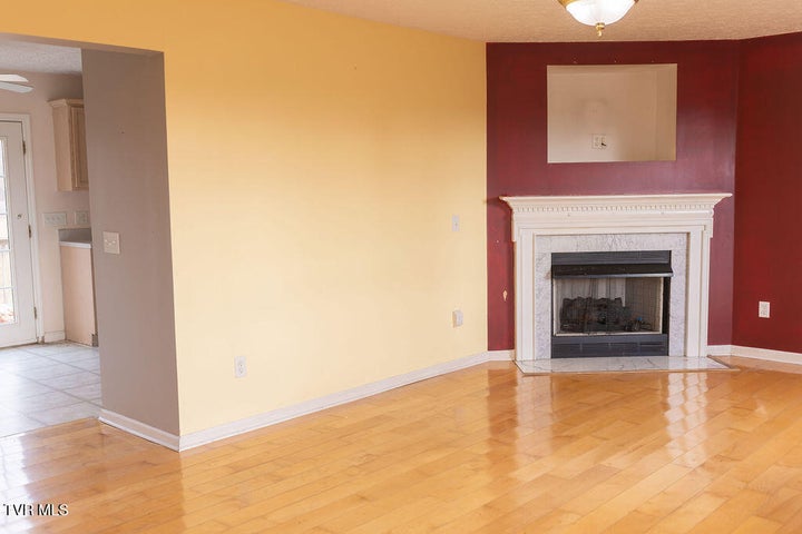 1st photo of 109 Leedy Lane