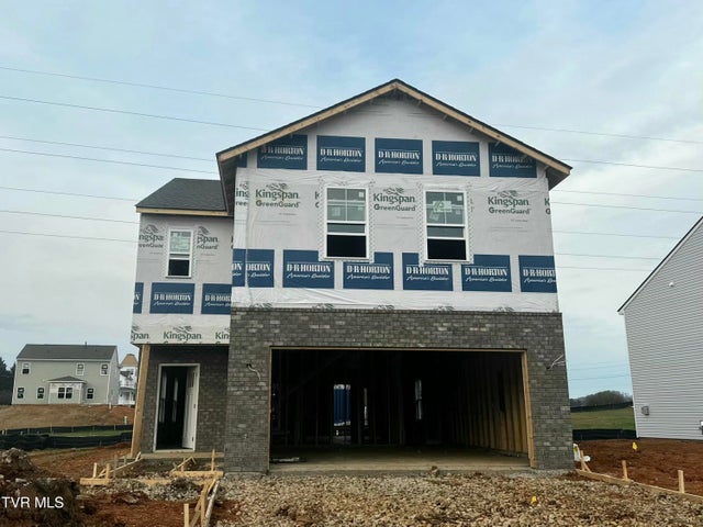 1st photo of 224 Chimney View Loop 