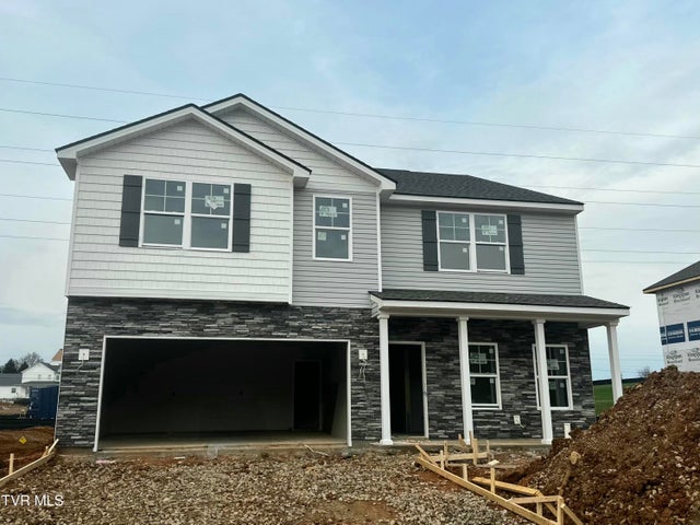 1st photo of 228 Chimney View Loop 