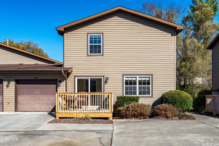 1st photo of 518-D Pilgrim Court