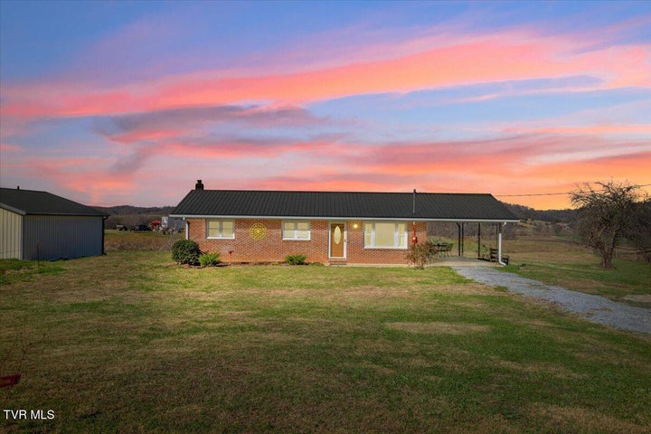 1st photo of 1122 Highway 107 