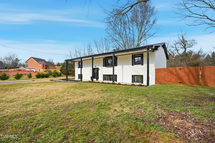 1st photo of 107 Sunset Circle