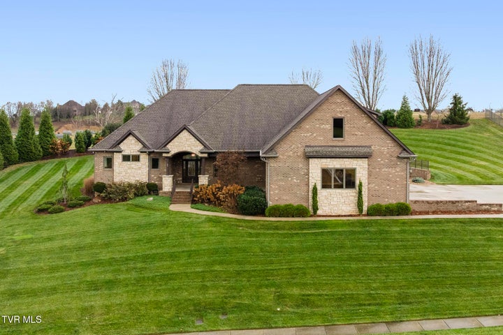 1st photo of 99 Hayfield Drive