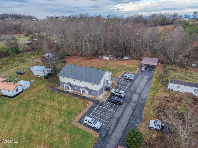 1st photo of 740 Sunnyside Road