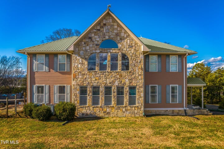 1st photo of 2011 Mars Hill Road