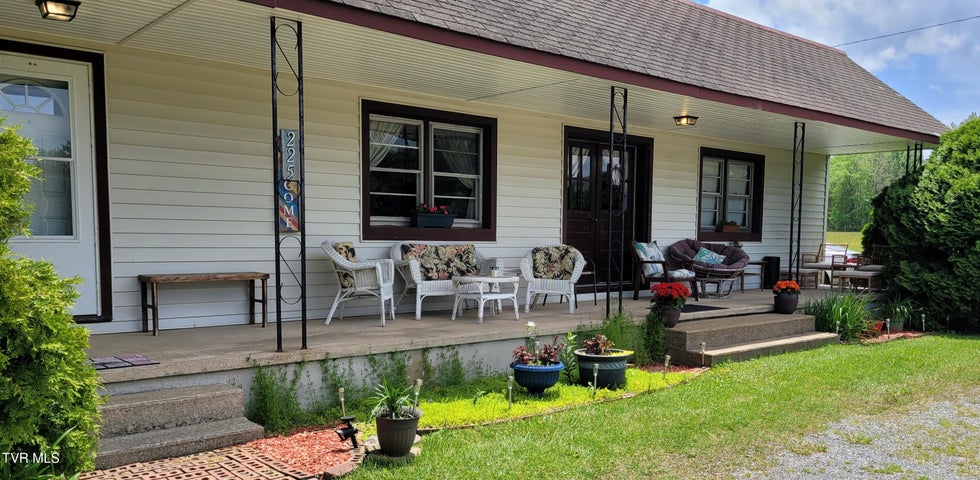 1st photo of 225 Highway 91 Highway