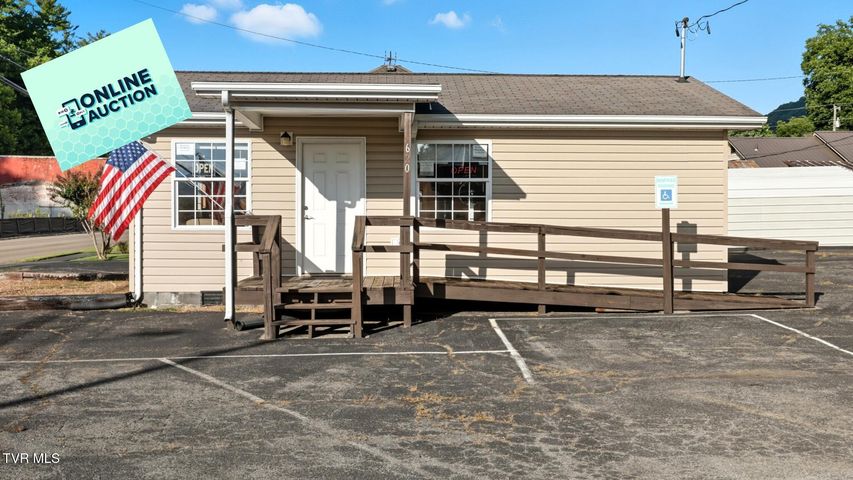 1st photo of 620 Carolina Avenue