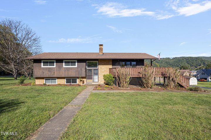 1st photo of 317 Simmons Avenue