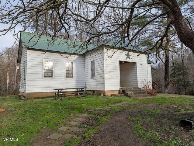 1st photo of 144 Huckleberry Lane