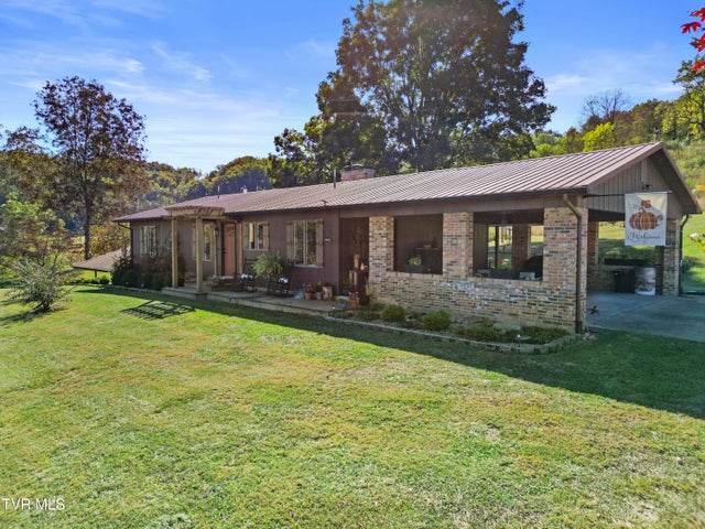 1st photo of 9915 Warrensburg Road