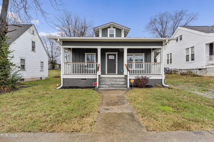 1st photo of 710 Carson Street