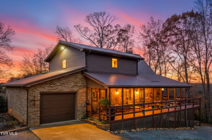 1st photo of 500 Urbana Road