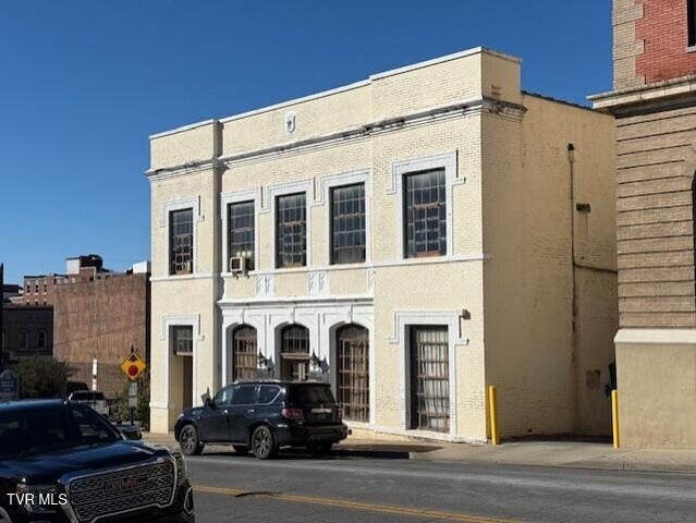 1st photo of 509 Shelby Street