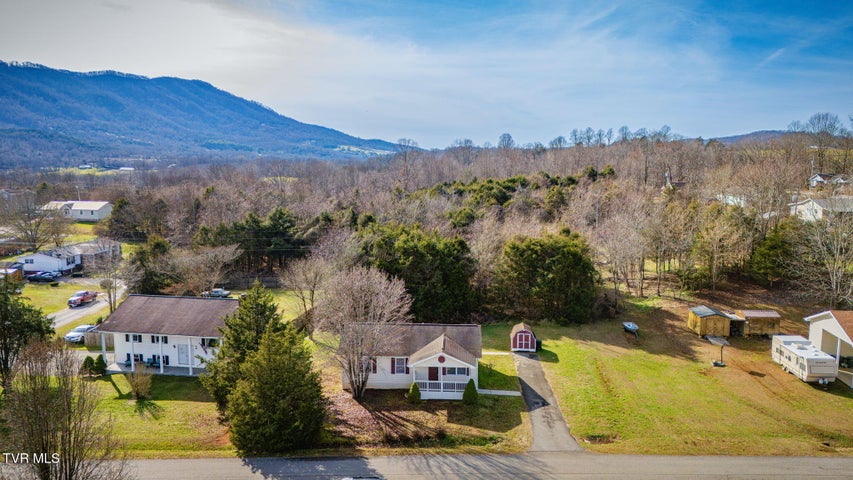 1st photo of 323 Mountain Ash Drive