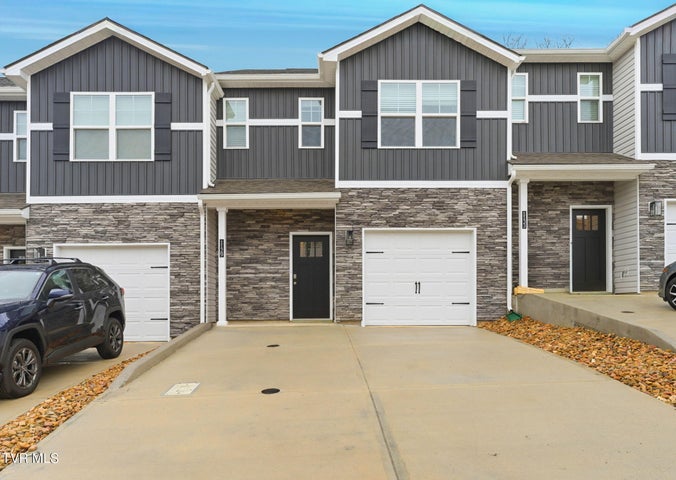 1st photo of 1129 Wenna Way 