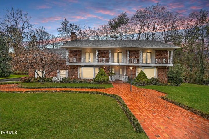 1st photo of 1237 Radcliffe Avenue