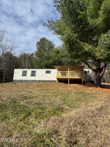 1st photo of 130 Lewis Blevins Road