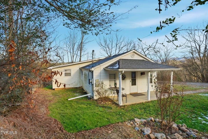 1st photo of 385 Witcher Pvt Drive