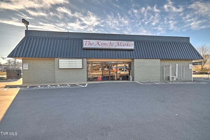 1st photo of 701 Market Street