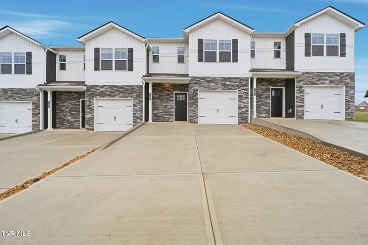 1st photo of 1157 Wenna Way 