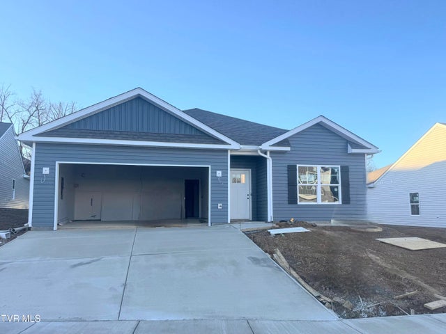 1st photo of 686 Saint Andrews Drive 