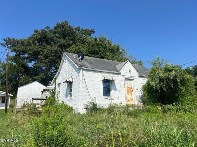 1st photo of 127 Henderson Street