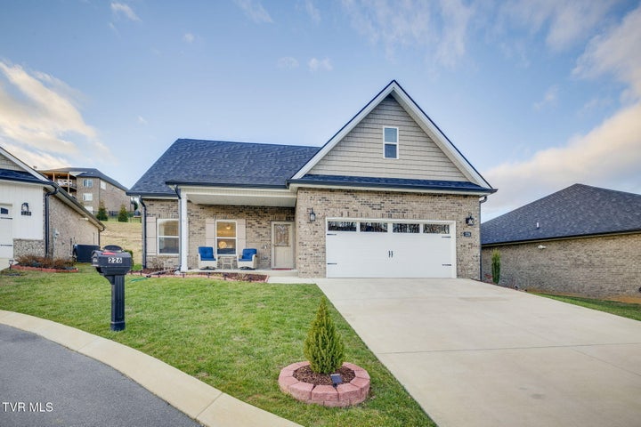 1st photo of 226 Quiet Stroll Lane