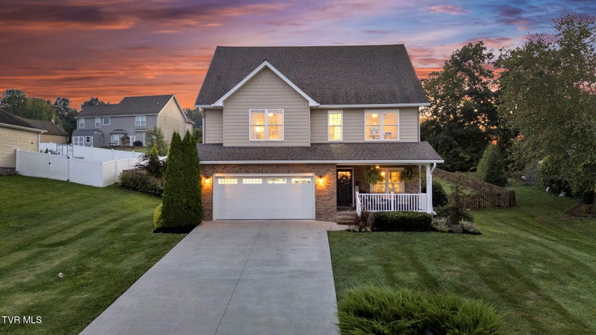 1st photo of 356 Cameron Court