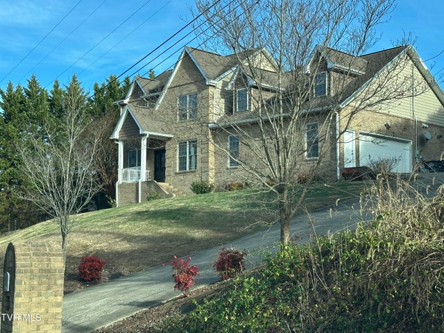 1st photo of 1321 Kendrick Creek Road