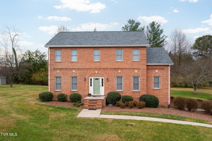 1st photo of 285 Chesterfield Drive