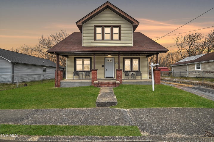 1st photo of 2508 Overlook Road