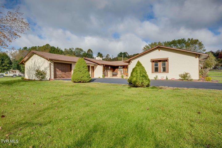 1st photo of 7893 Baptist Valley Road