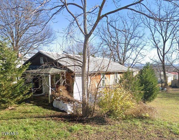 1st photo of 603 Stanley Avenue