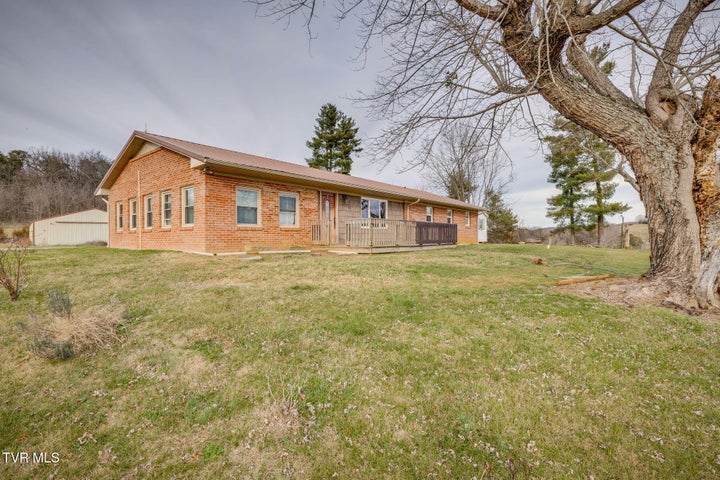 1st photo of 2040 Warrensburg Road