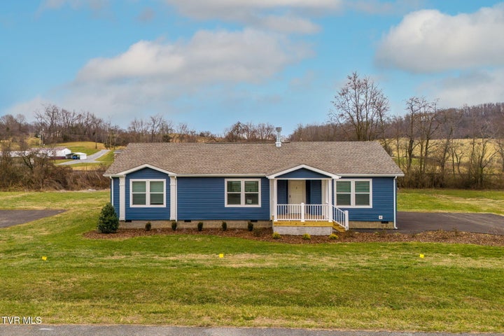 1st photo of 18416 Fortunes Way