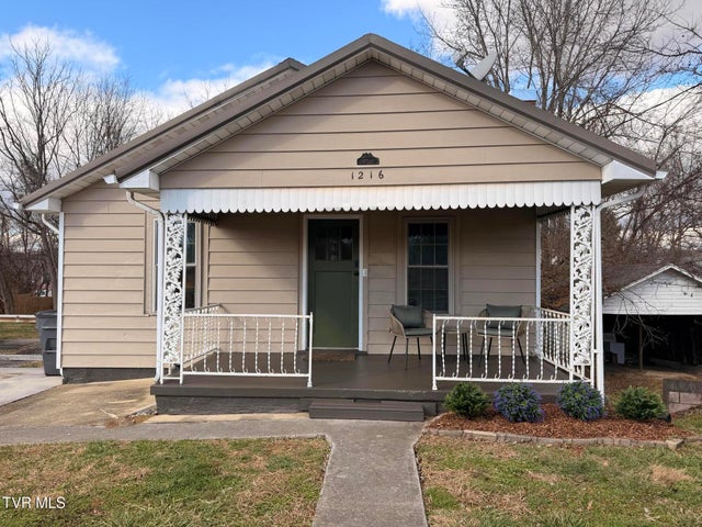 1st photo of 1216 Bluff City Highway