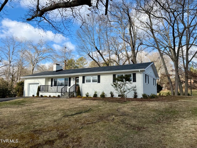 1st photo of 290 Valley Drive 