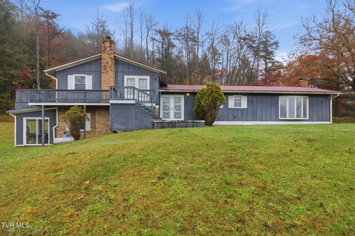 1st photo of 3928 Happy Hallow Road