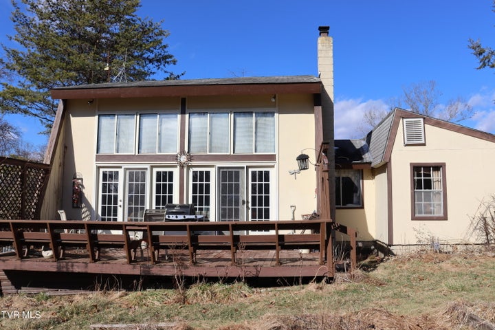 1st photo of 154 Old Stone Drive