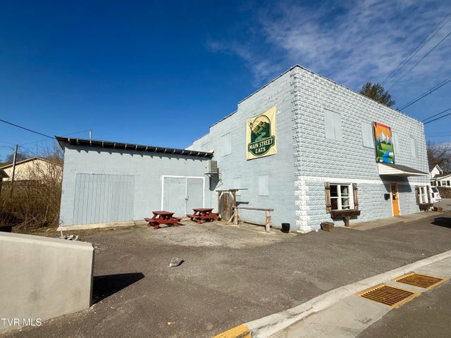 1st photo of 1097 Main Street