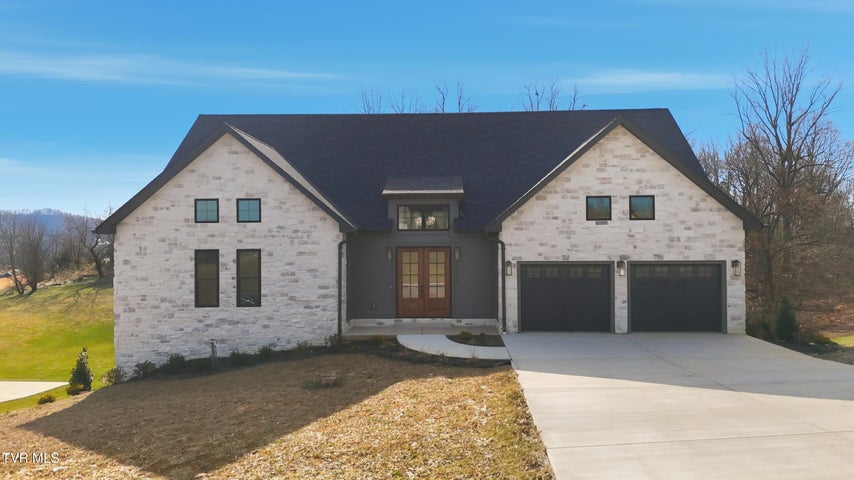 1st photo of 1040 Bovine Ranch Ranch