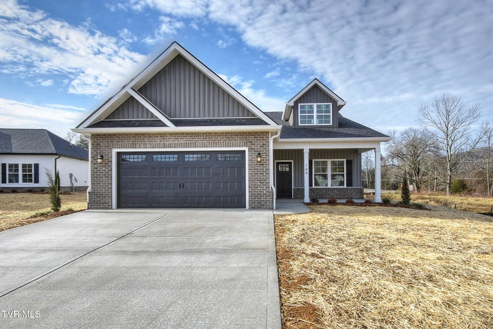 1st photo of 144 Ervin Loop