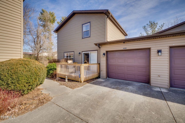 1st photo of 516 Plymouth Road