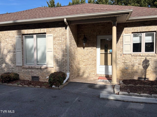 1st photo of 176 South Austin Springs Road