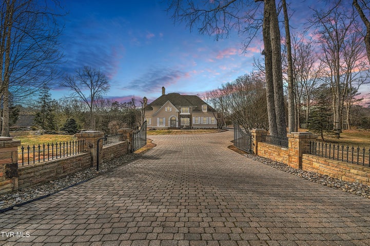 1st photo of 408 Fairway Estates Drive