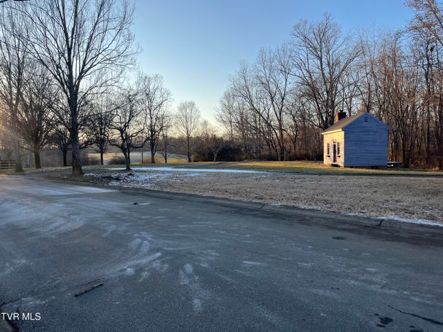 1st photo of 101 Lexington Court