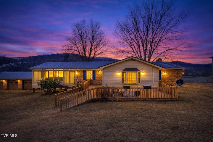 1st photo of 20483 Hoot Owl Road